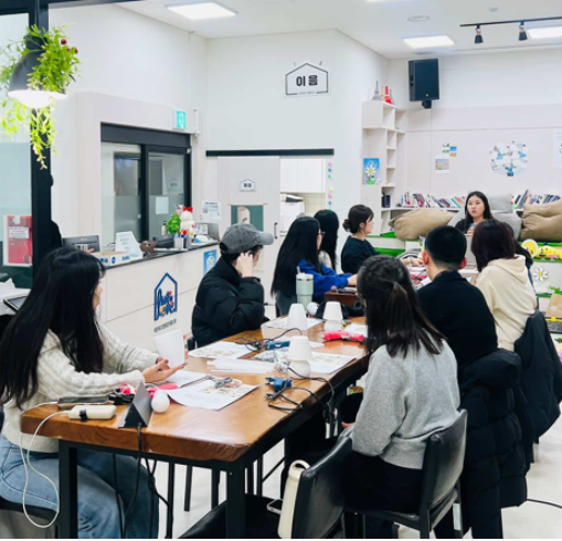 인터뷰 기사 기획ㅣ공예로 전하는 힐링… 초글공방 박소영 대표 인터뷰 대표이미지