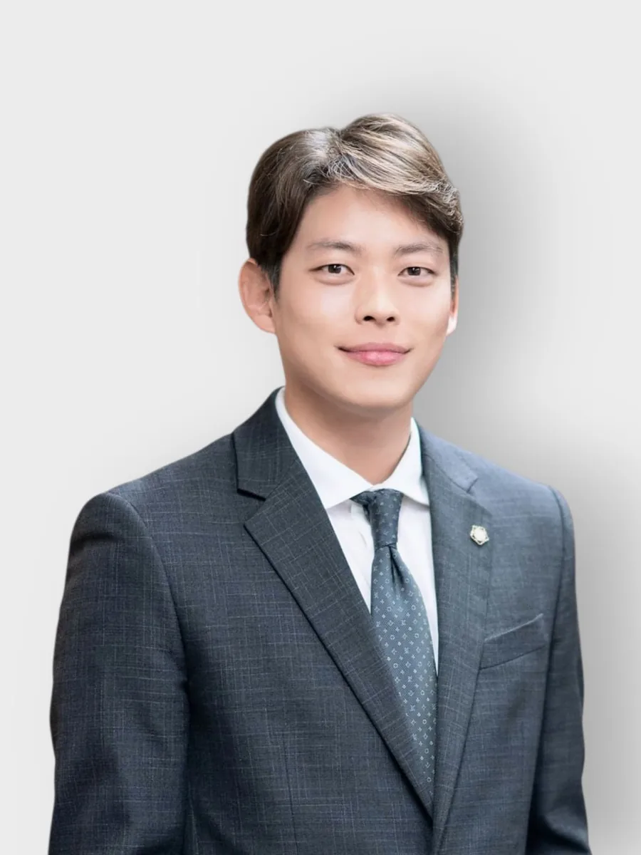 대전 변호사 신정우 "누군가에게 필요한 역할을 하고 싶었습니다"